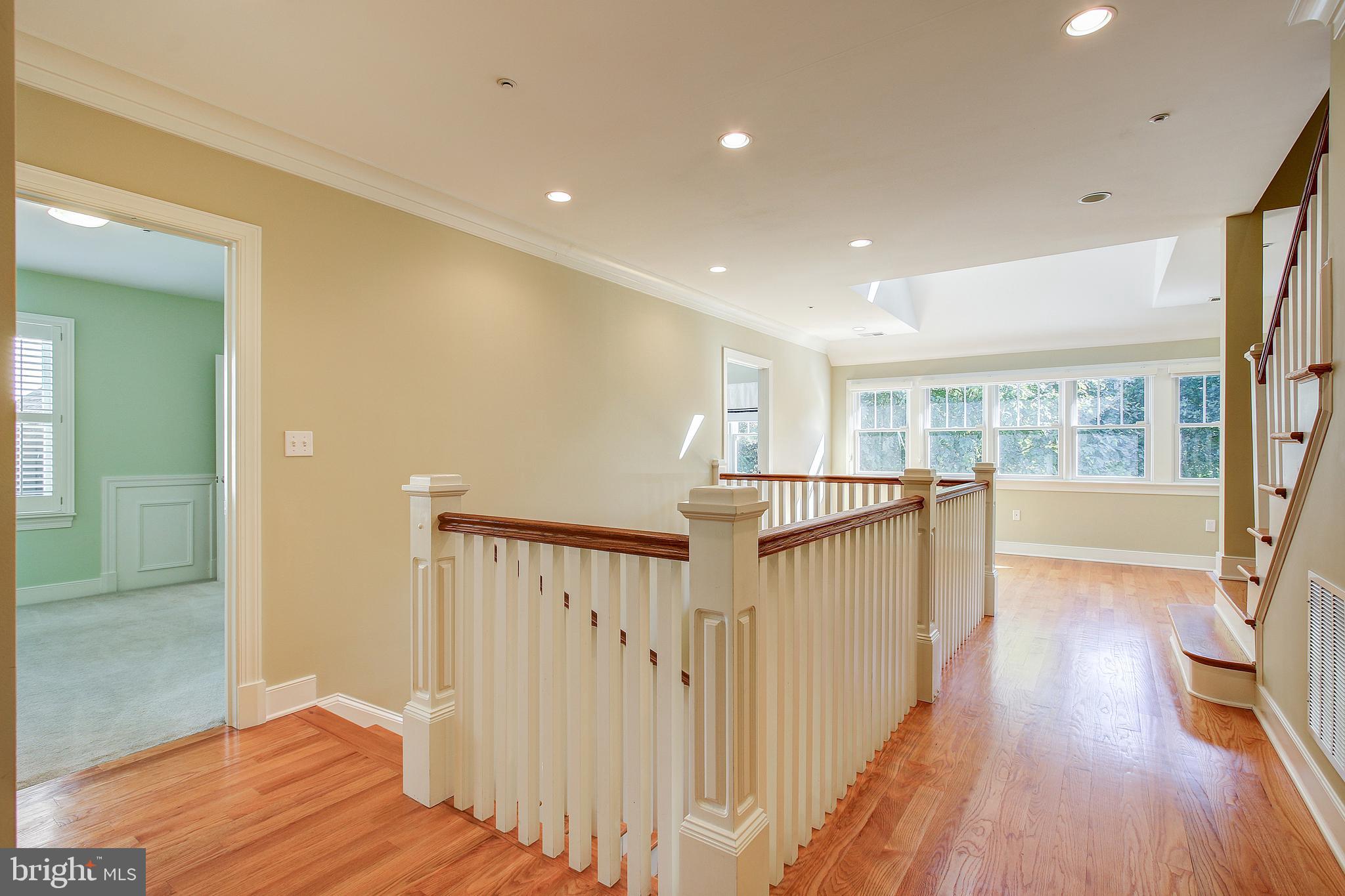 6604 Pyle Road Bethesda, MD 20817 - Photo 23 of 50 UPPER LEVEL LANDING