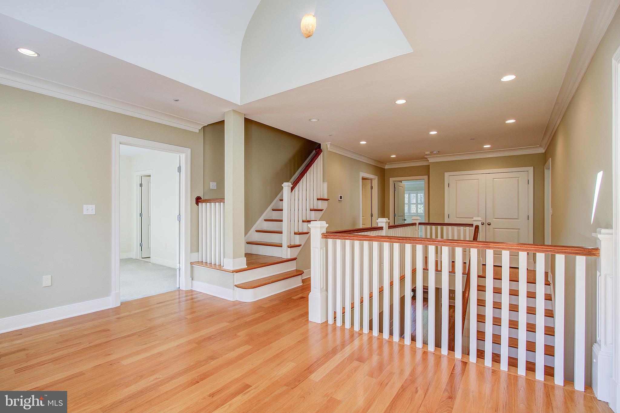 6604 Pyle Road Bethesda, MD 20817 - Photo 24 of 50 UPPER LEVEL OPEN LOFT AREA