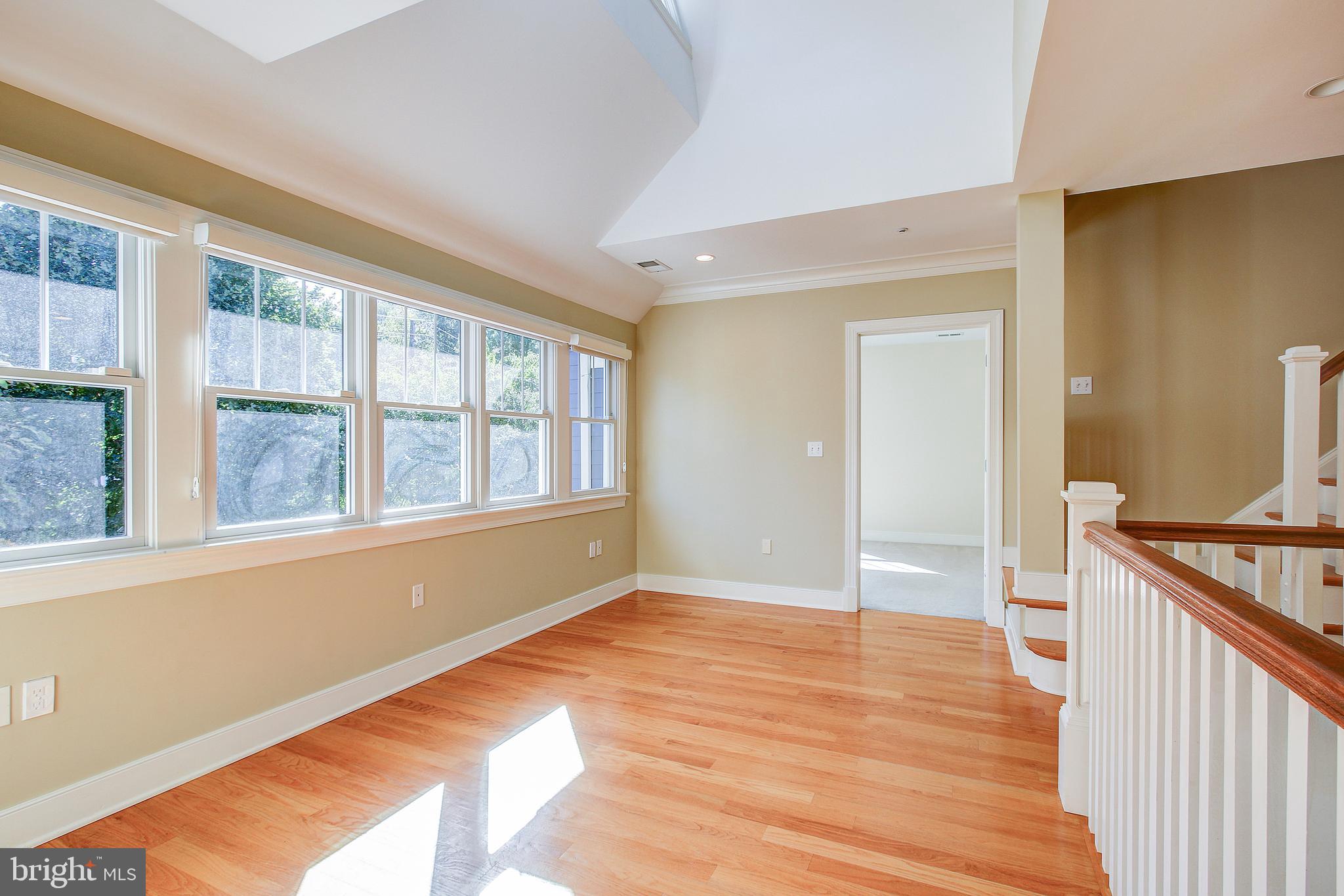 6604 Pyle Road Bethesda, MD 20817 - Photo 25 of 50 UPPER LEVEL LOFT/OFFICE AREA