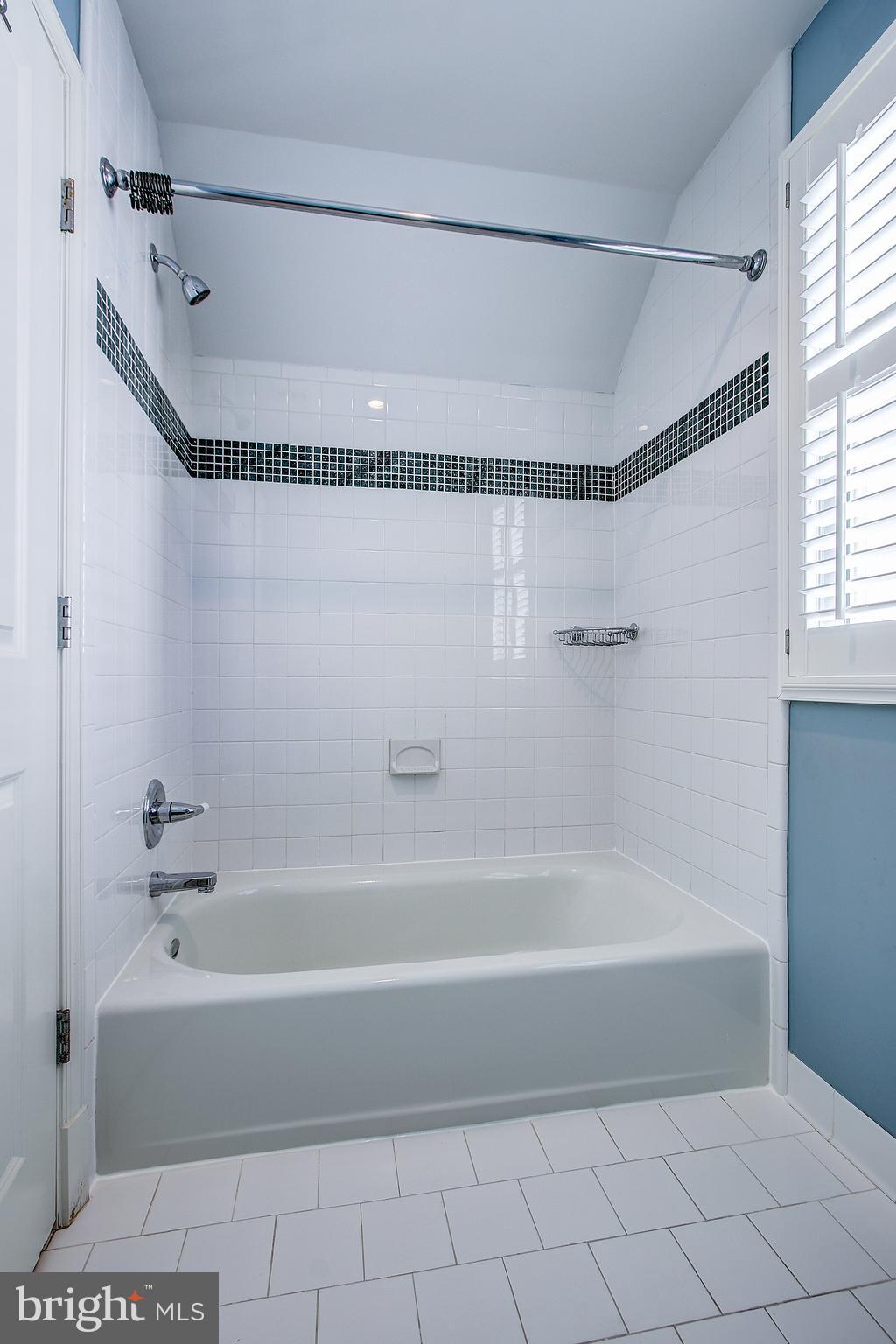 6604 Pyle Road Bethesda, MD 20817 - Photo 30 of 50 BUDDY BATHROOM #3