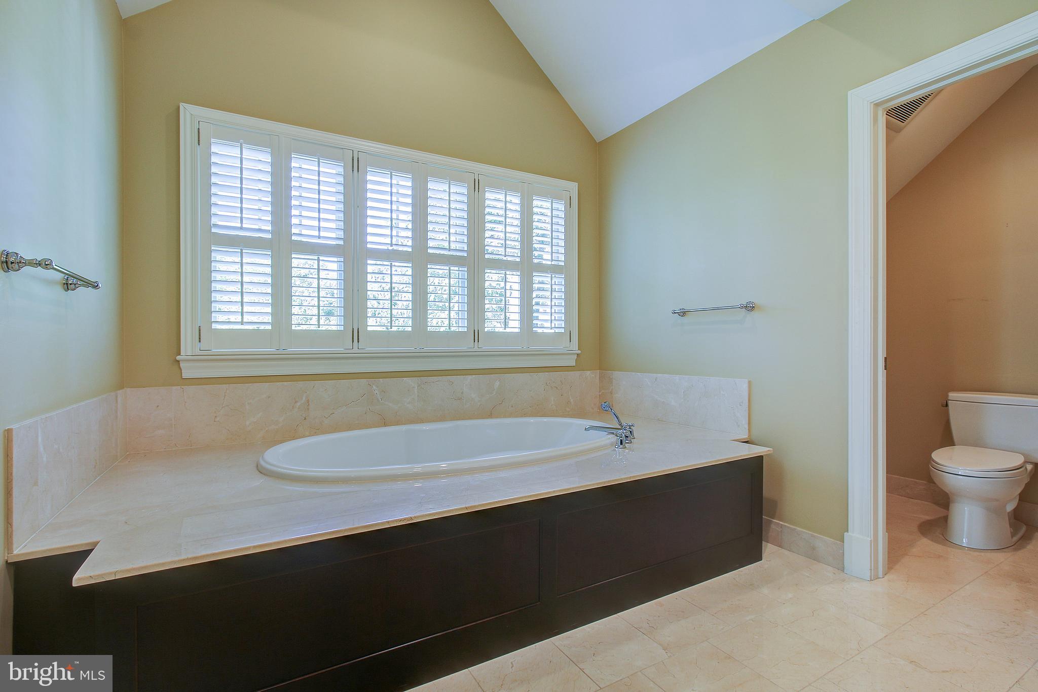 6604 Pyle Road Bethesda, MD 20817 - Photo 35 of 50 MASTER BATHROOM