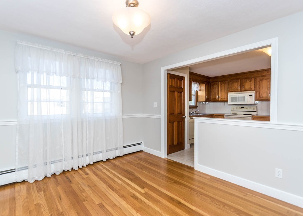 120 Kingston Road Waltham, MA 02451 - Photo 12 of 30