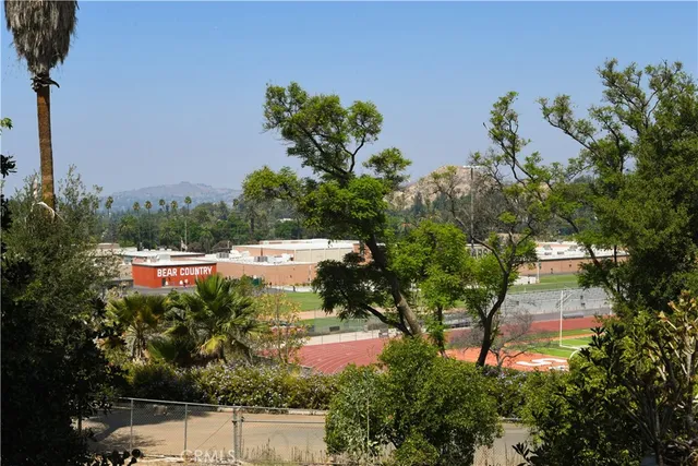 a view of an outdoor space