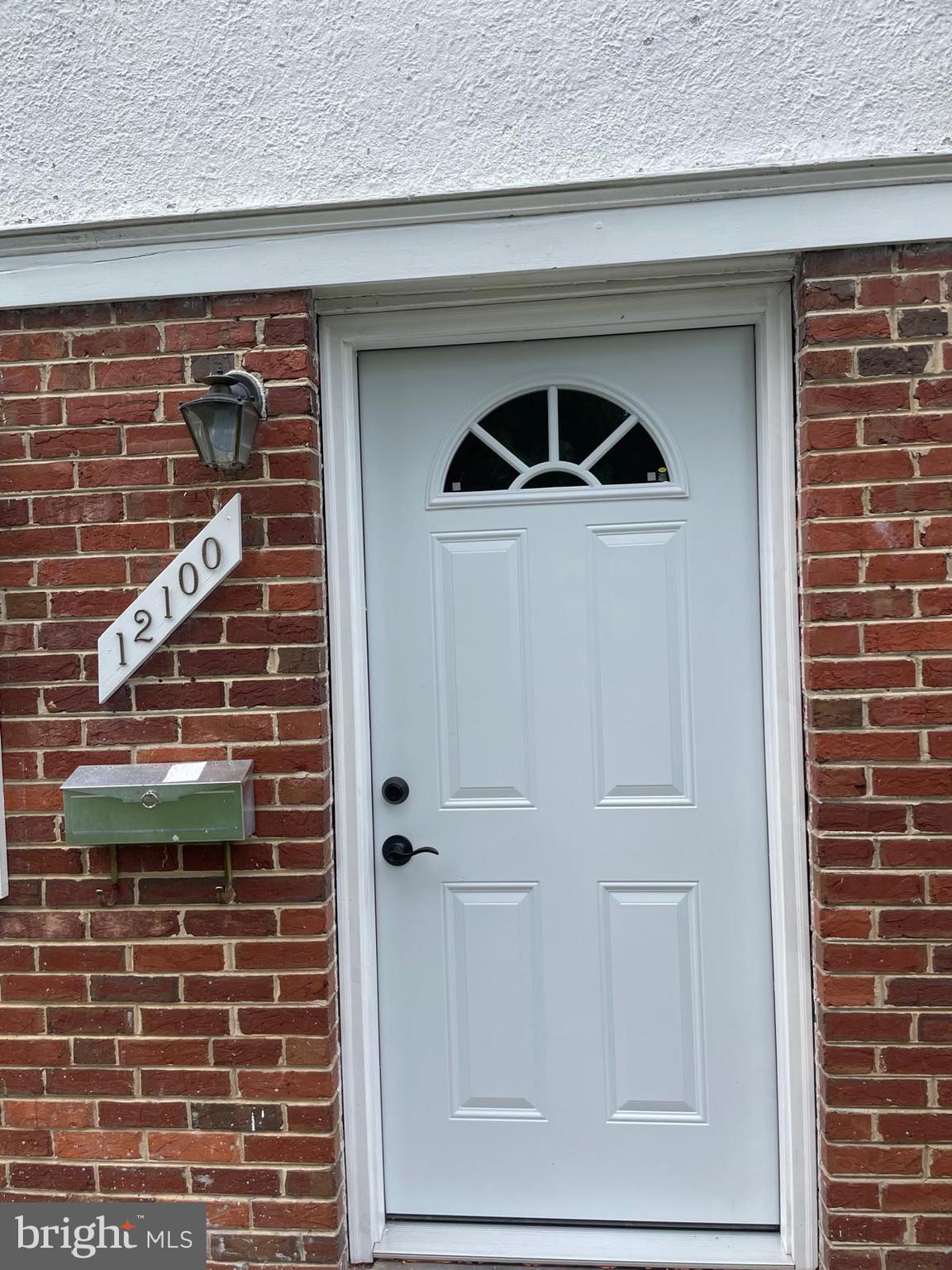 12100 Grandview Avenue Silver Spring, MD 20902 - Photo 14 of 16 Front door