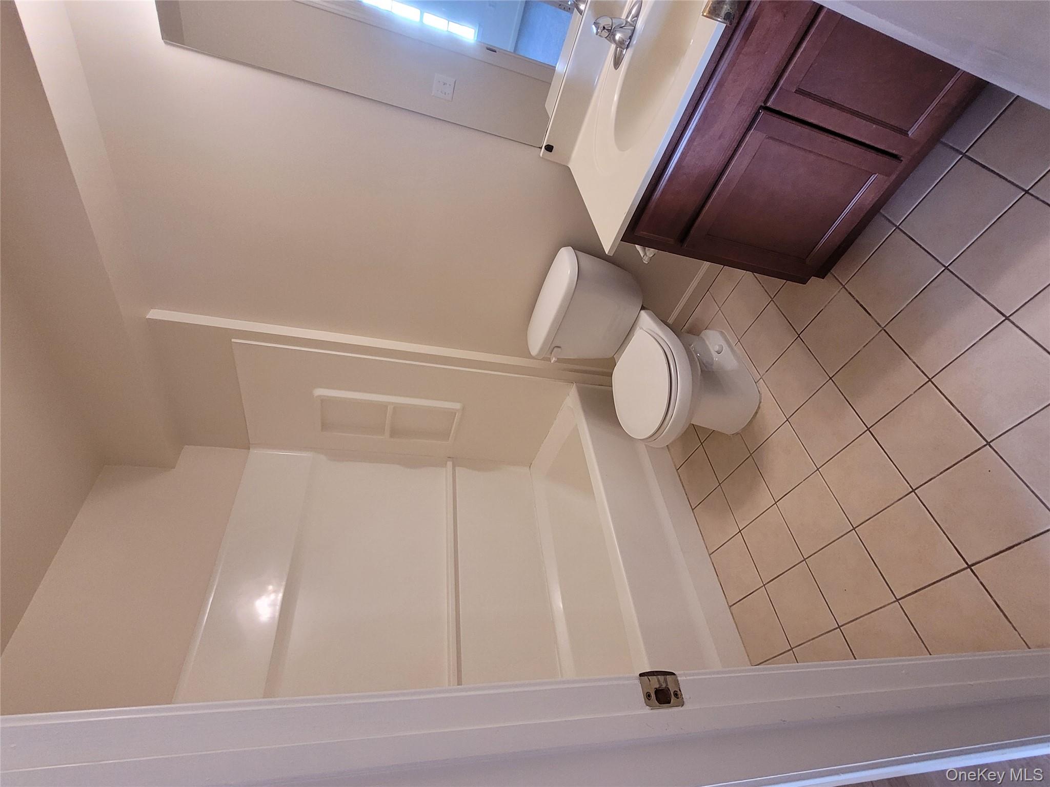 123 Ruth Court, Unit D Middletown, NY 10940 - Photo 12 of 15 Guest Bathroom