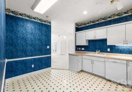 $295,000 | 8348 Highland Glen Drive, Charlotte, NC 28269