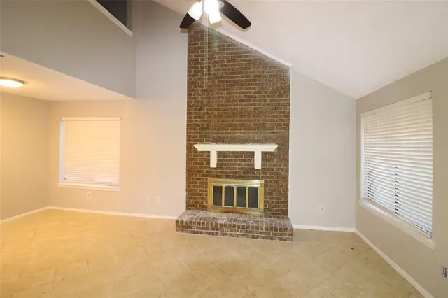 $1,900 | 3708 Fort Hunt Drive, Arlington, TX 76016