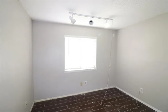 $1,900 | 3708 Fort Hunt Drive, Arlington, TX 76016