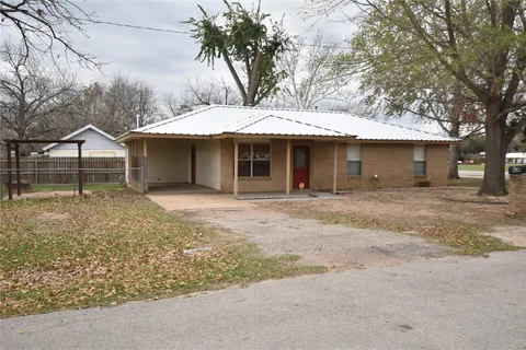 $255,000 | 608 Wilkes Street, Smithville, TX 78957