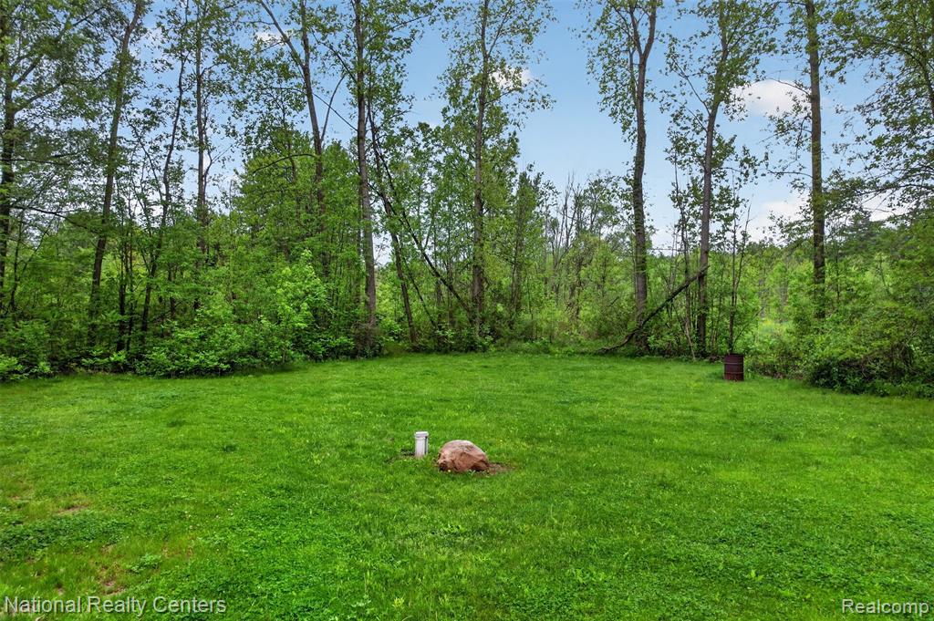7782 Golf Club Road Howell, MI 48843 - Photo 23 of 27
