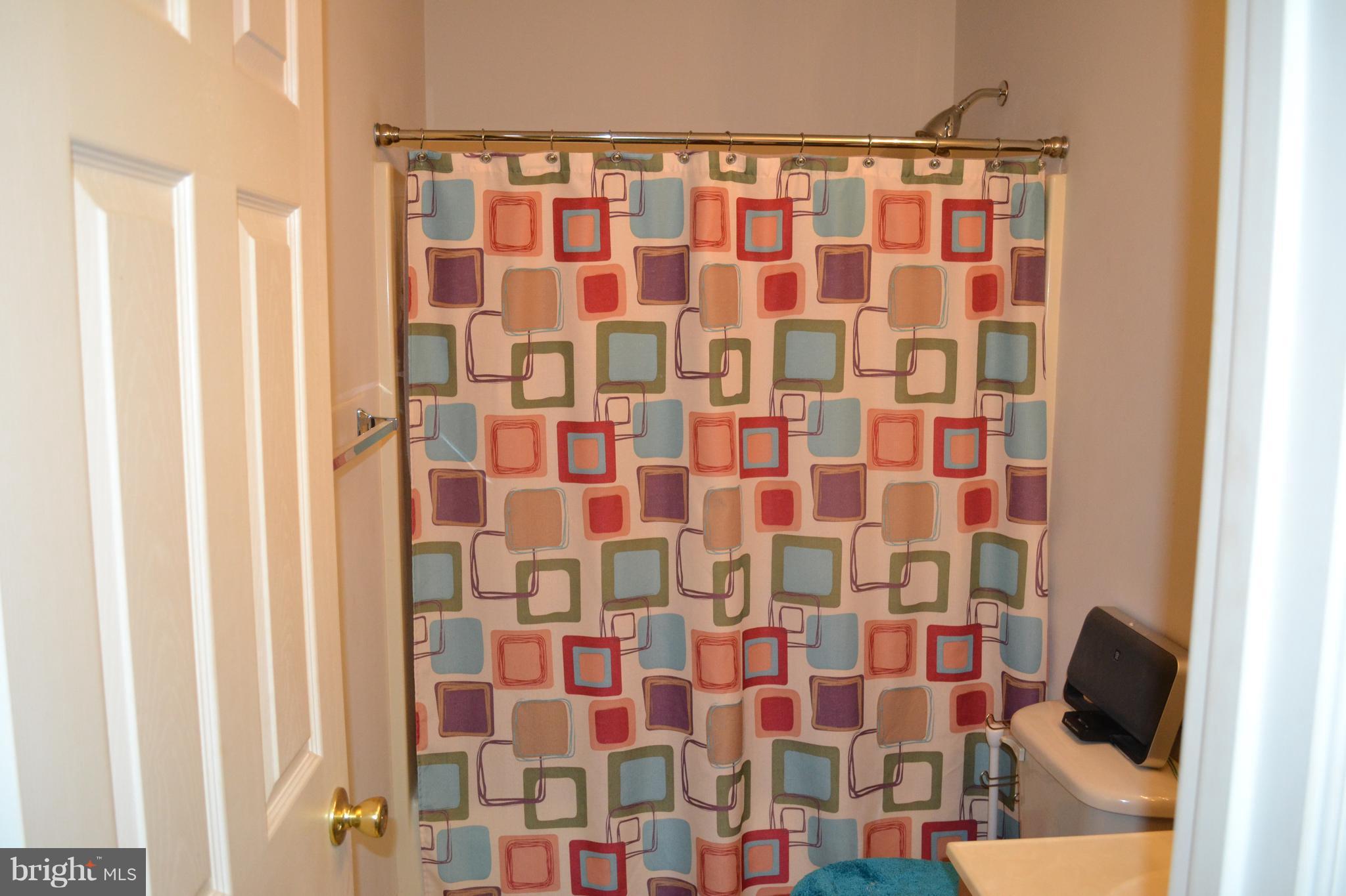6905 Richardson Road Baltimore, MD 21207 - Photo 13 of 30 Bath