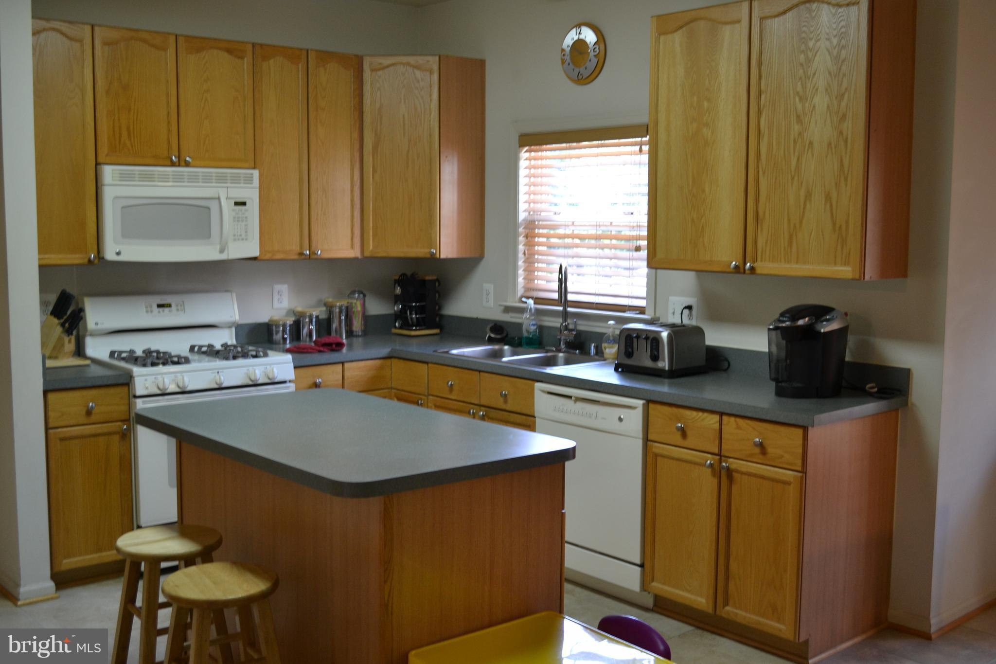 6905 Richardson Road Baltimore, MD 21207 - Photo 4 of 30 Kitchen