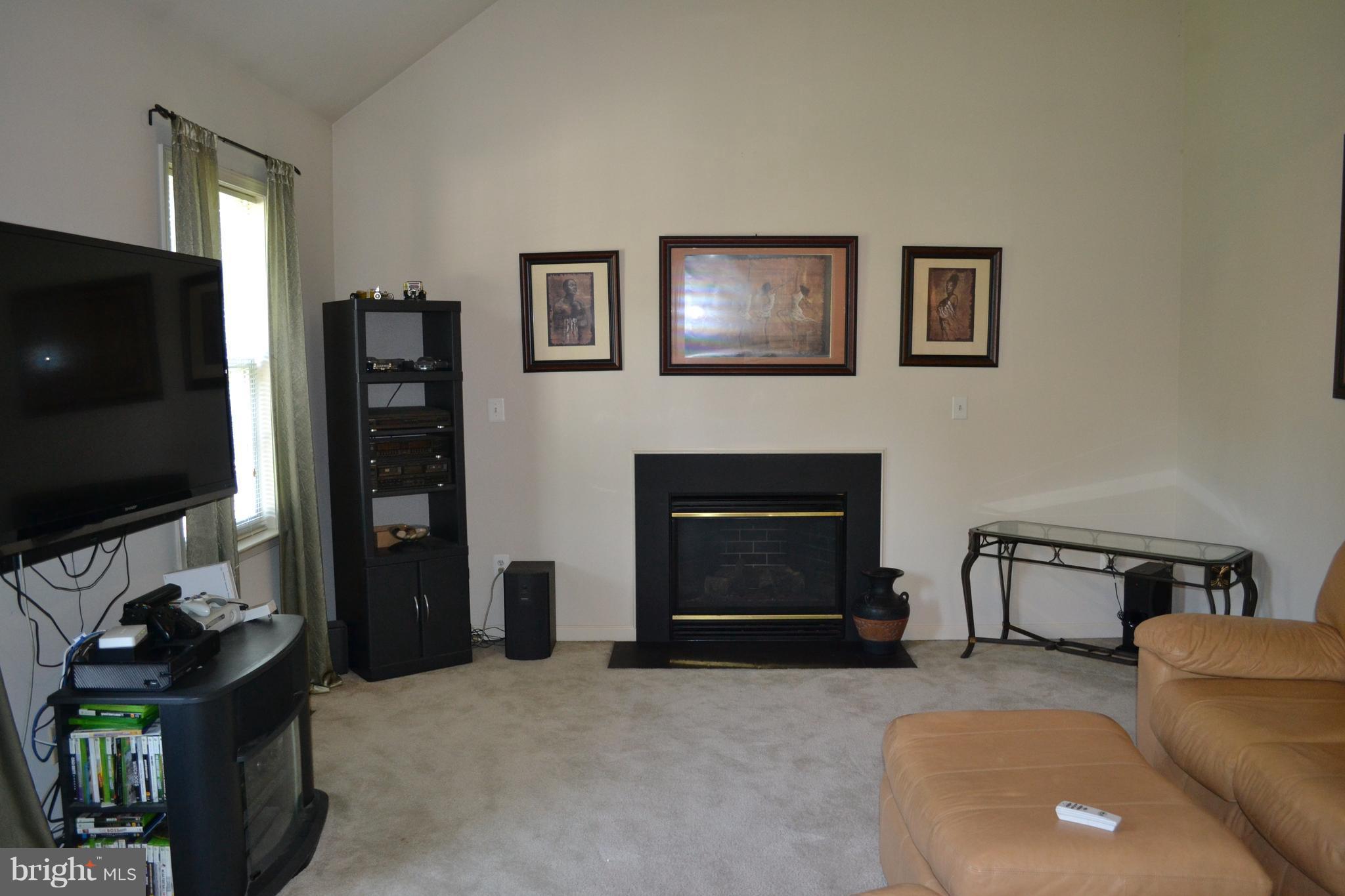 6905 Richardson Road Baltimore, MD 21207 - Photo 7 of 30 Family Room