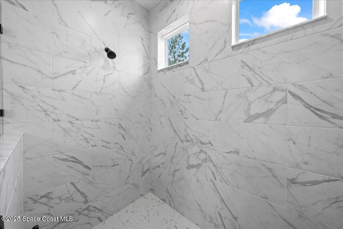 304 Fenton Road Palm Bay, FL 32908 - Photo 20 of 35 fenton master shower