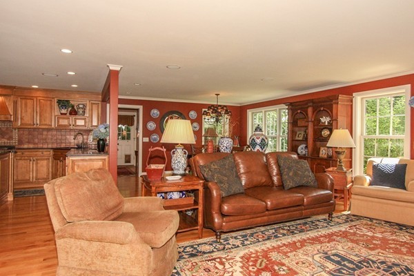 215 Ellington Road Longmeadow, MA 01106 - Photo 9 of 30 Gallery Image 9