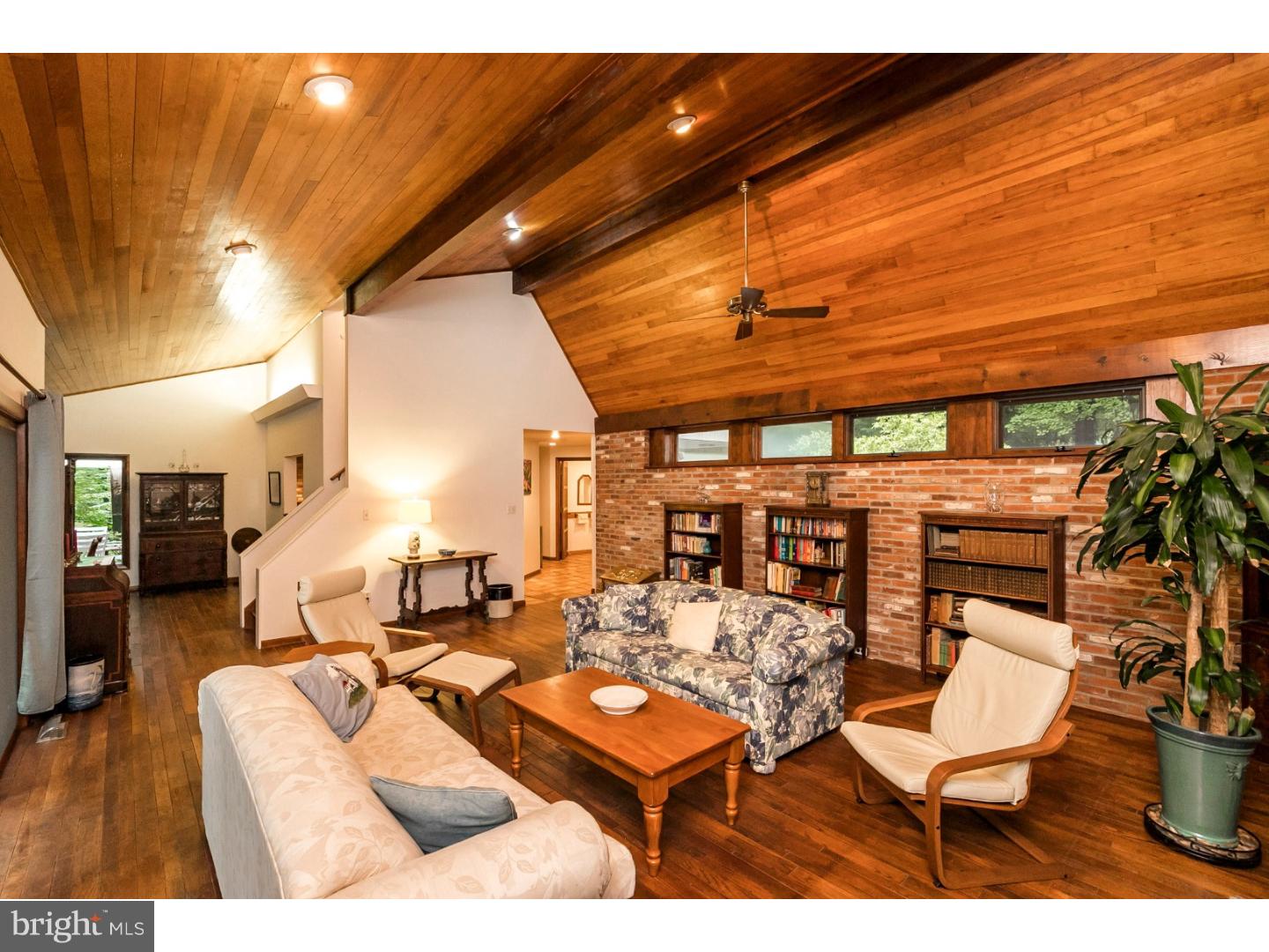 240 Line Road Malvern, PA 19355 - Photo 4 of 25 Living Room