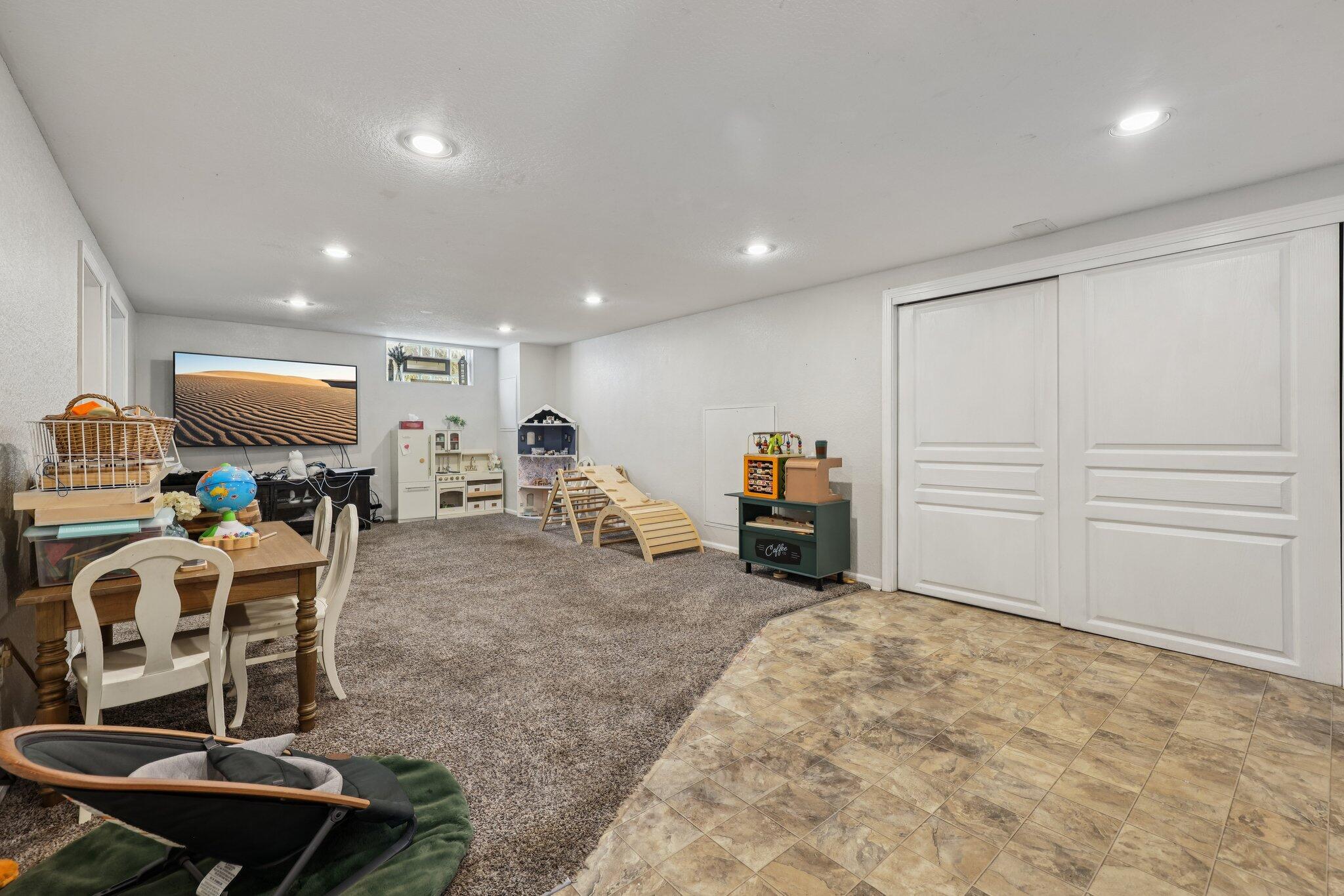 13008 West Meadow Lane New Berlin, WI 53151 - Photo 20 of 37 Rec Room