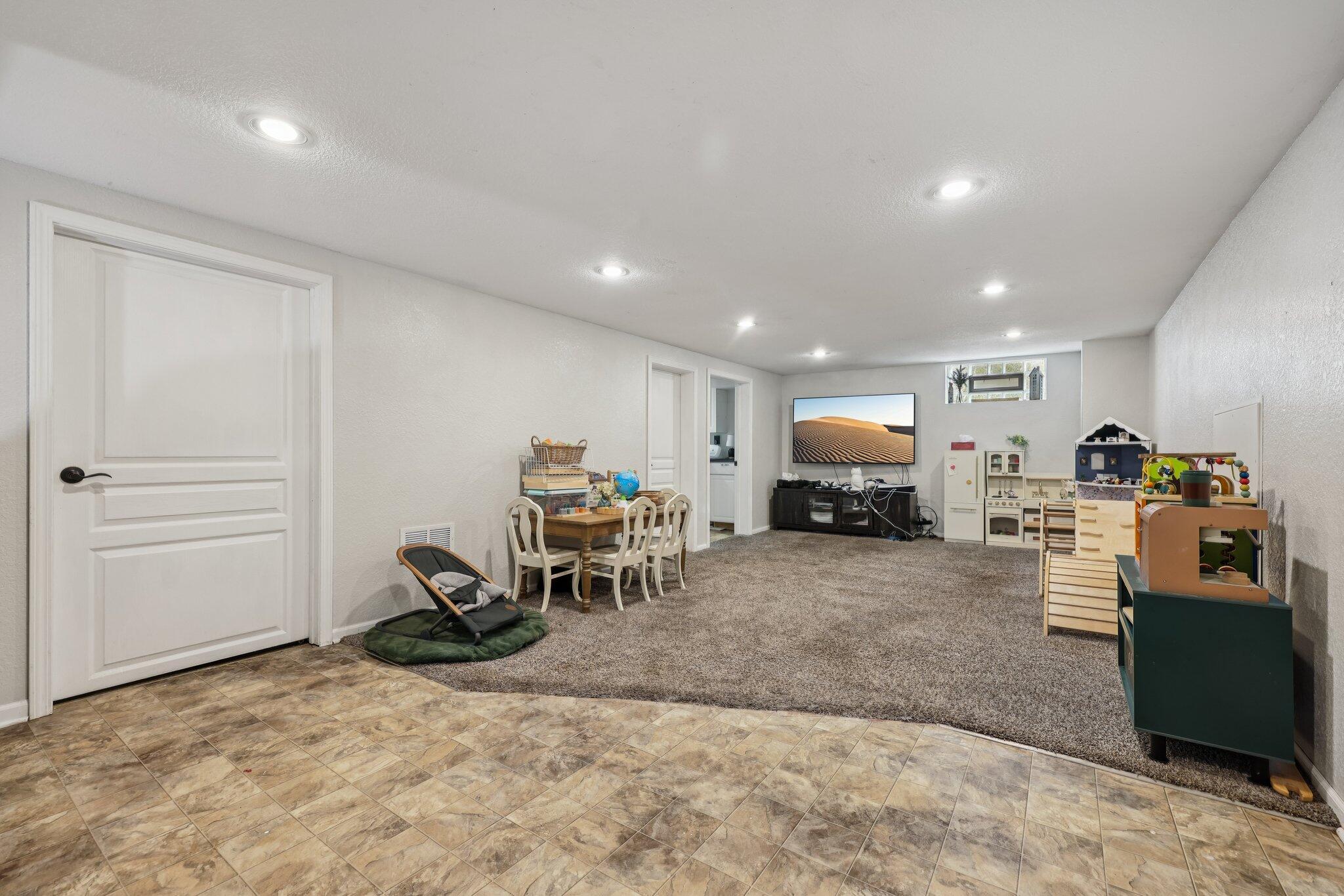 13008 West Meadow Lane New Berlin, WI 53151 - Photo 21 of 37 Rec Room