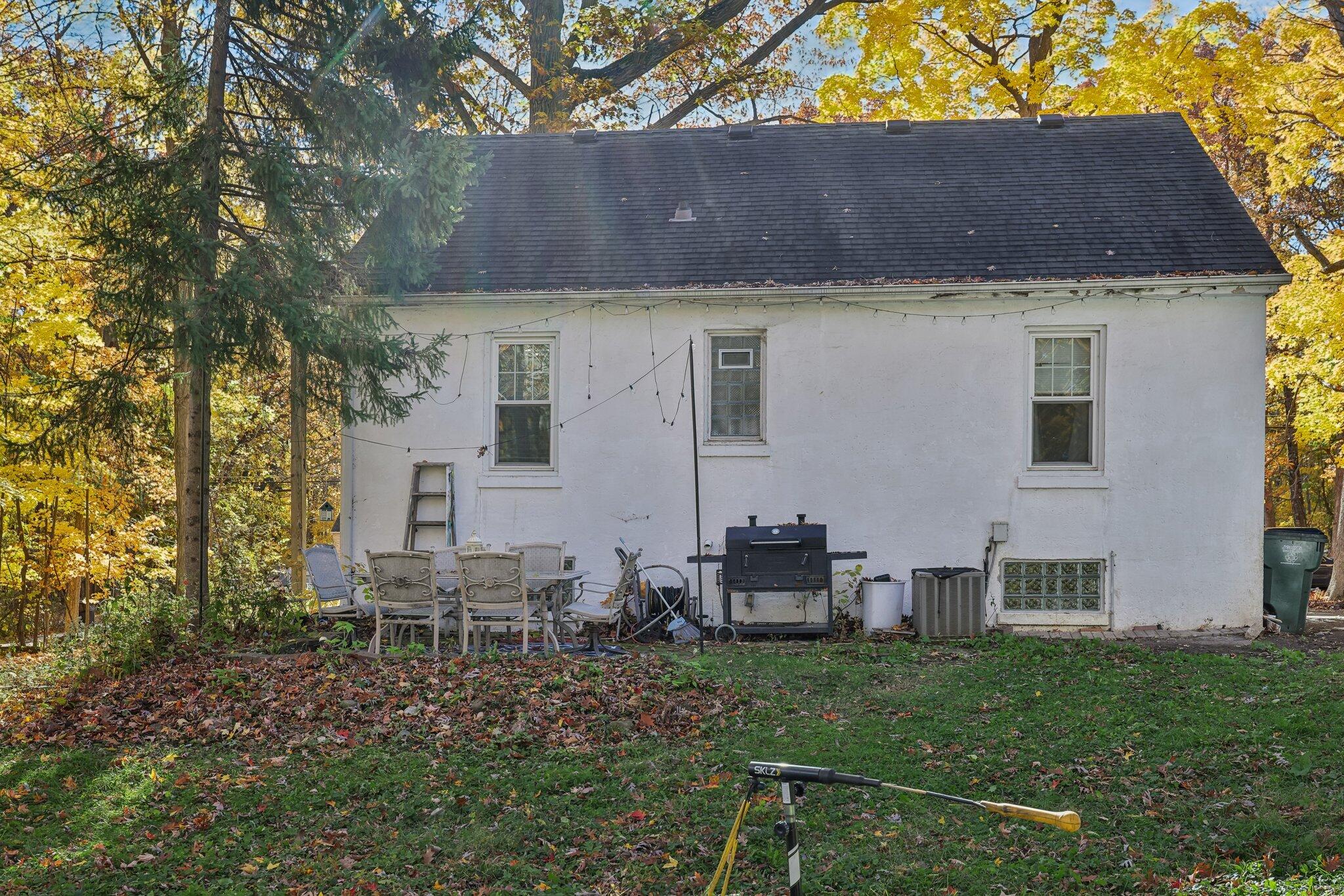 13008 West Meadow Lane New Berlin, WI 53151 - Photo 27 of 37 Back of House
