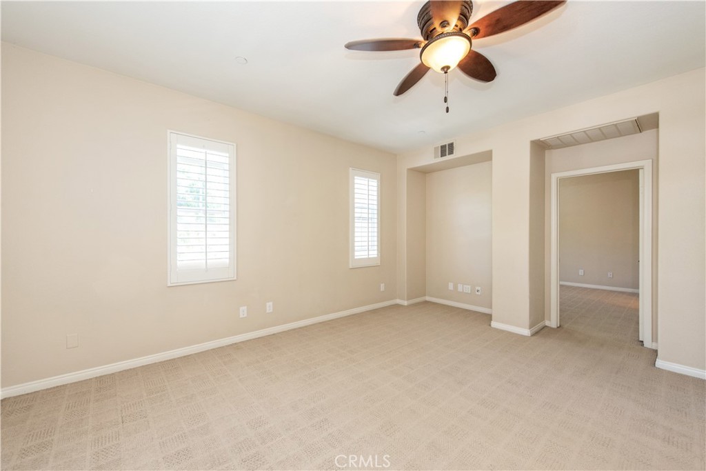 72 Shadowplay Irvine, CA 92620 - Photo 17 of 36