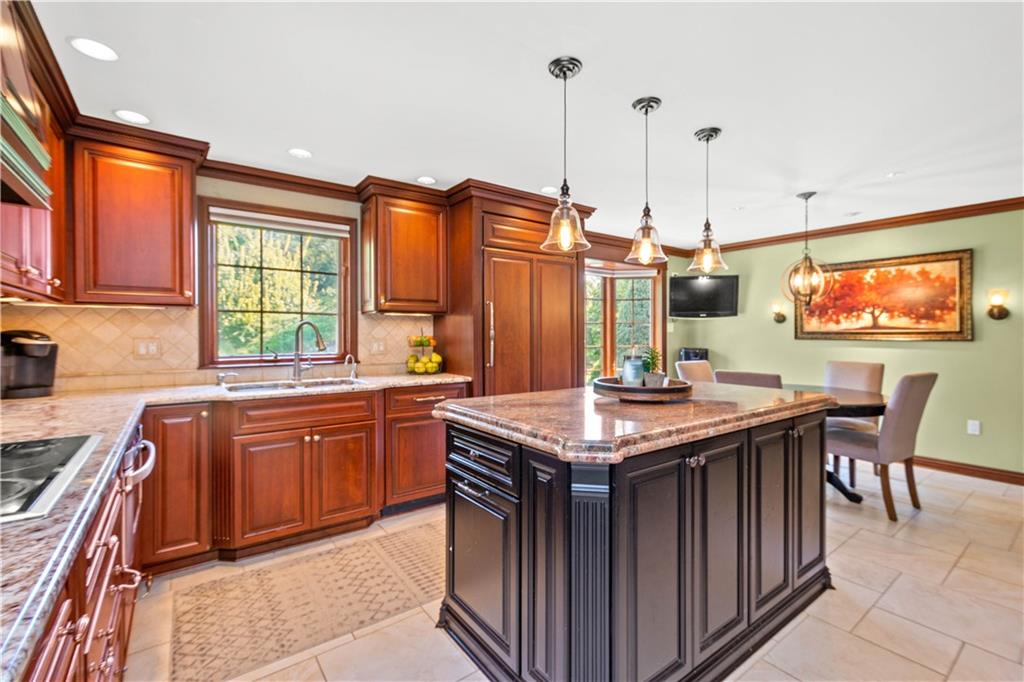 170 North Jamestown Road Coraopolis, PA 15108 - Photo 12 of 25 Gallery Image 12