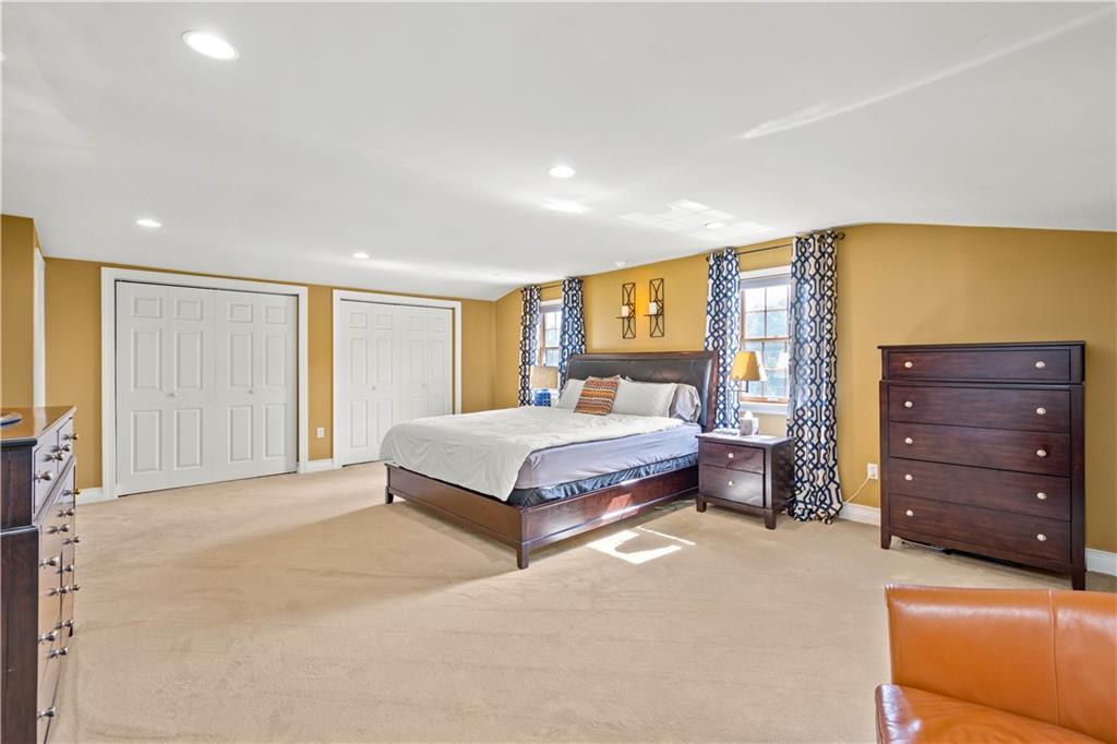 170 North Jamestown Road Coraopolis, PA 15108 - Photo 16 of 25 Gallery Image 16