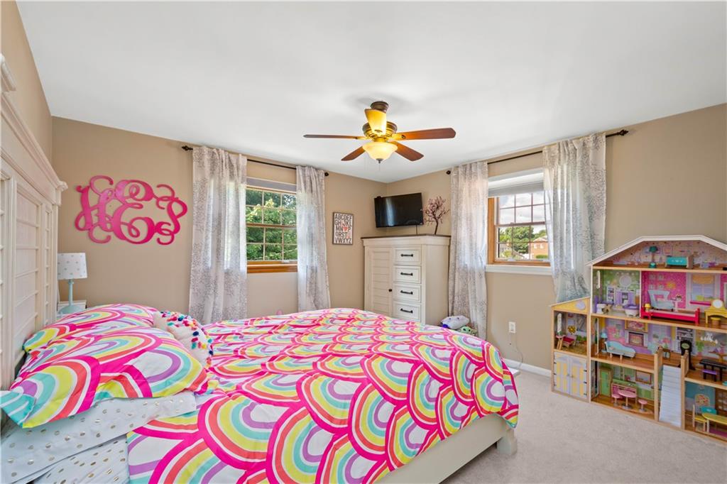 170 North Jamestown Road Coraopolis, PA 15108 - Photo 20 of 25 Gallery Image 20