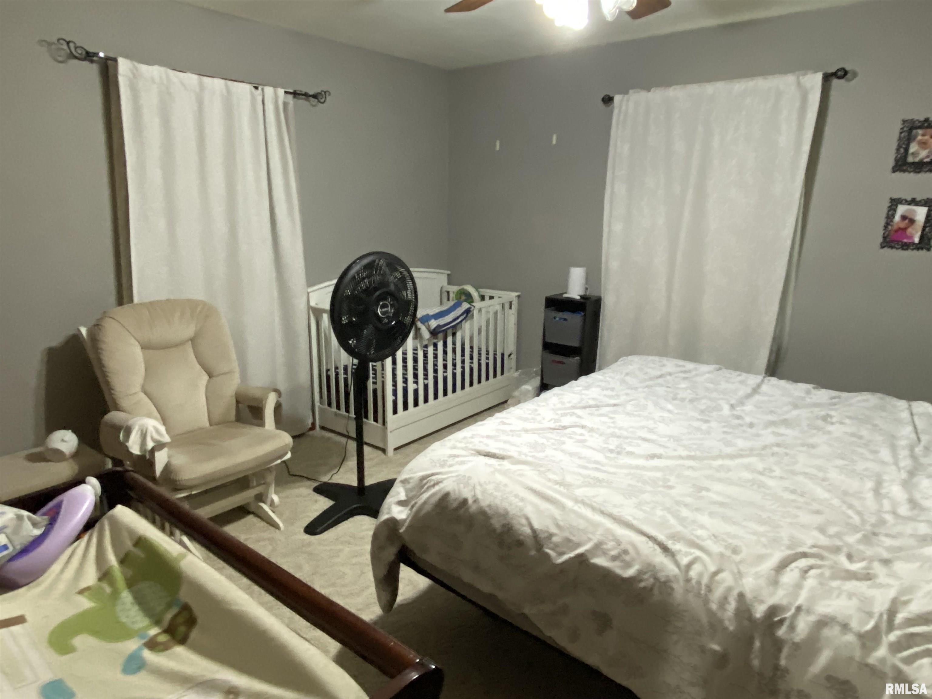 490 West Pine Street Canton, IL 61520 - Photo 15 of 37