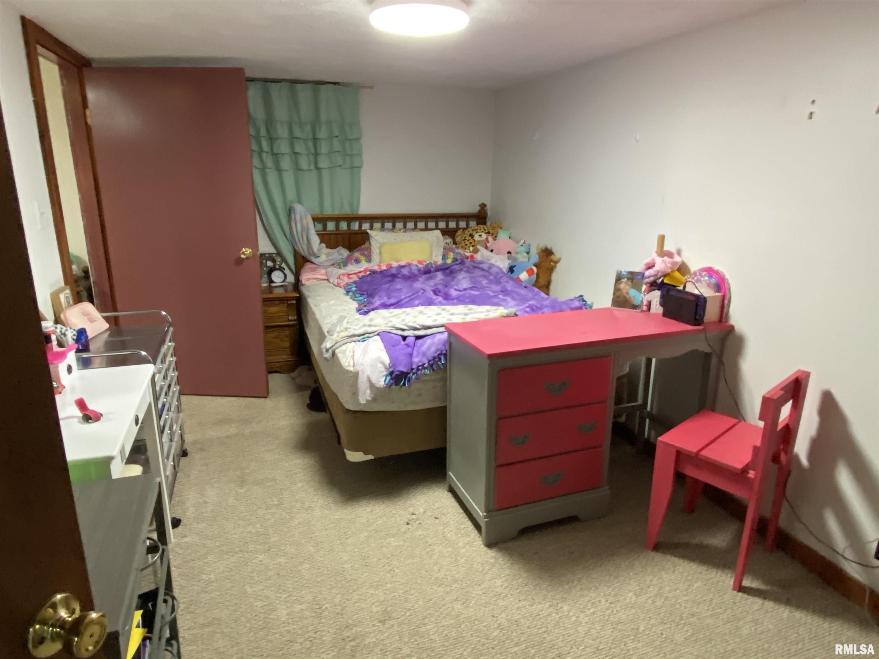 490 West Pine Street Canton, IL 61520 - Photo 18 of 37