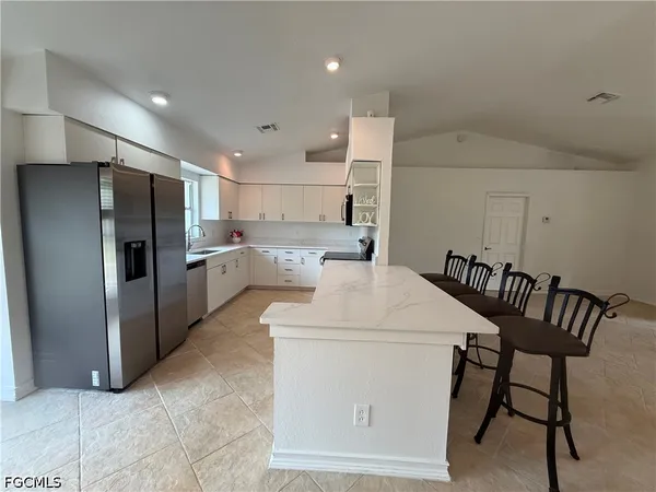 $2,850 | 1371 14th Avenue Northeast, Naples, FL 34120