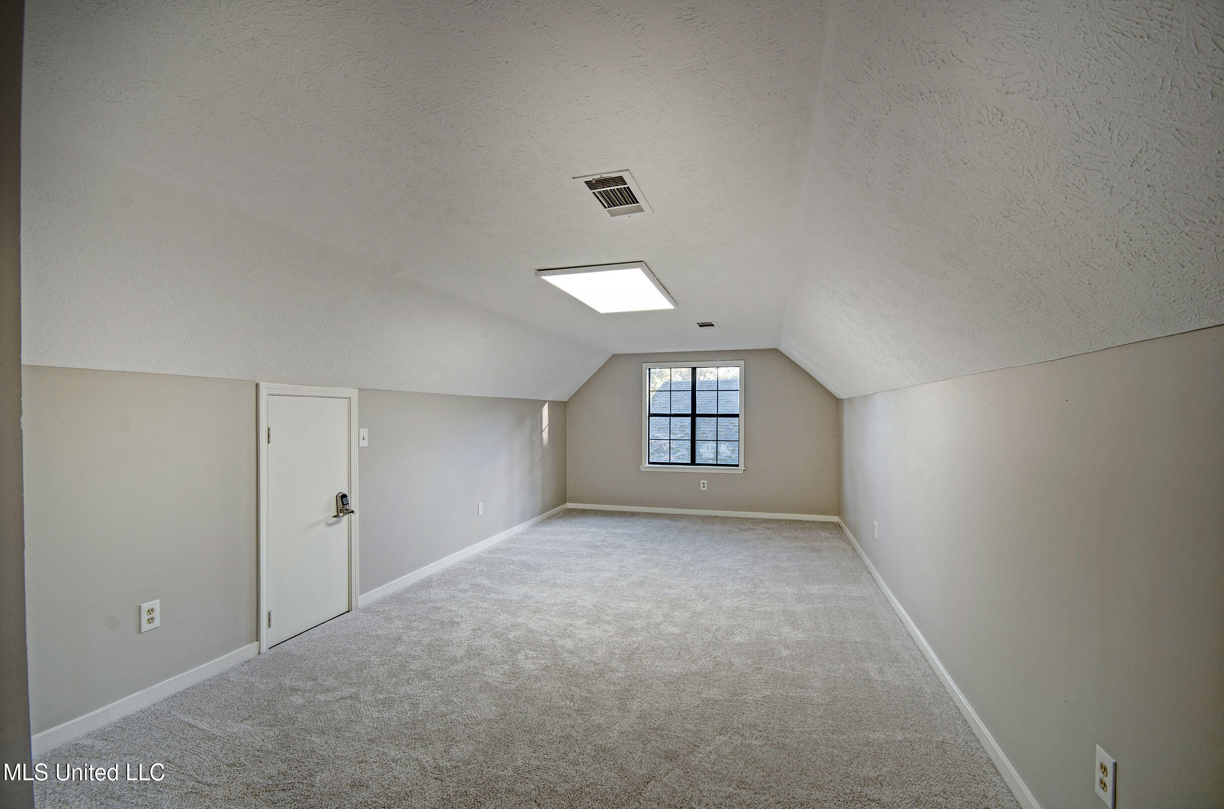 75 Springview Drive Brandon, MS 39042 - Photo 26 of 27 IMGP9698_699_700