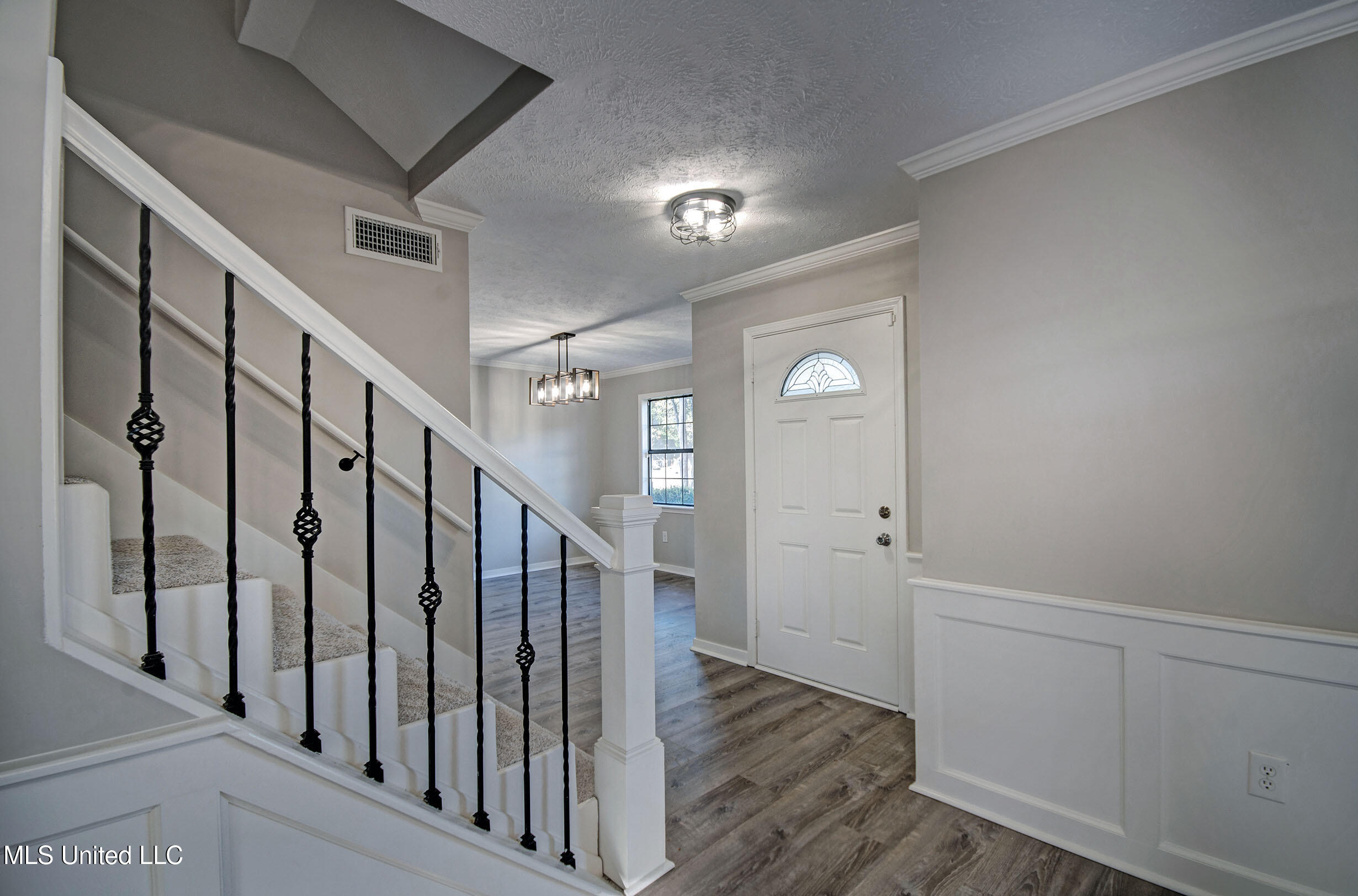 75 Springview Drive Brandon, MS 39042 - Photo 6 of 27 IMGP9641_2_3