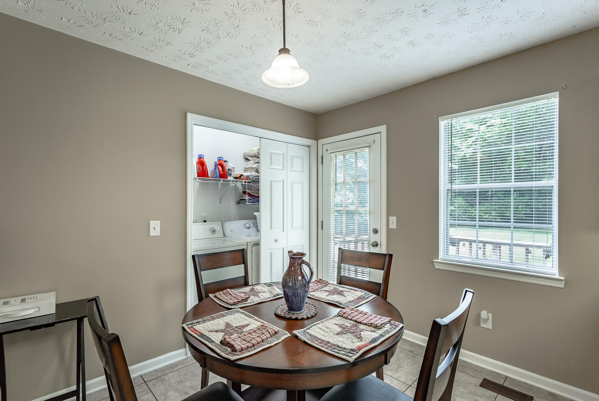561 Davis Ridge Road Ringgold, GA 30736 - Photo 10 of 31 Dining Room