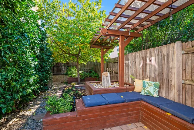 a view of outdoor space yard and patio