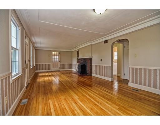 195 Pommogussett Road Rutland, MA 01543 - Photo 2 of 16