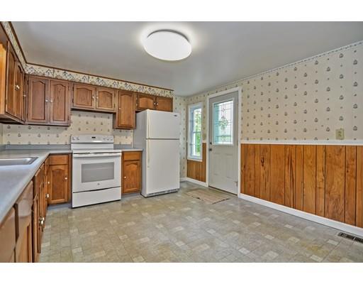 195 Pommogussett Road Rutland, MA 01543 - Photo 4 of 16