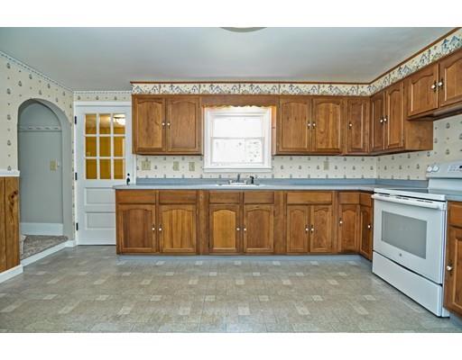 195 Pommogussett Road Rutland, MA 01543 - Photo 5 of 16