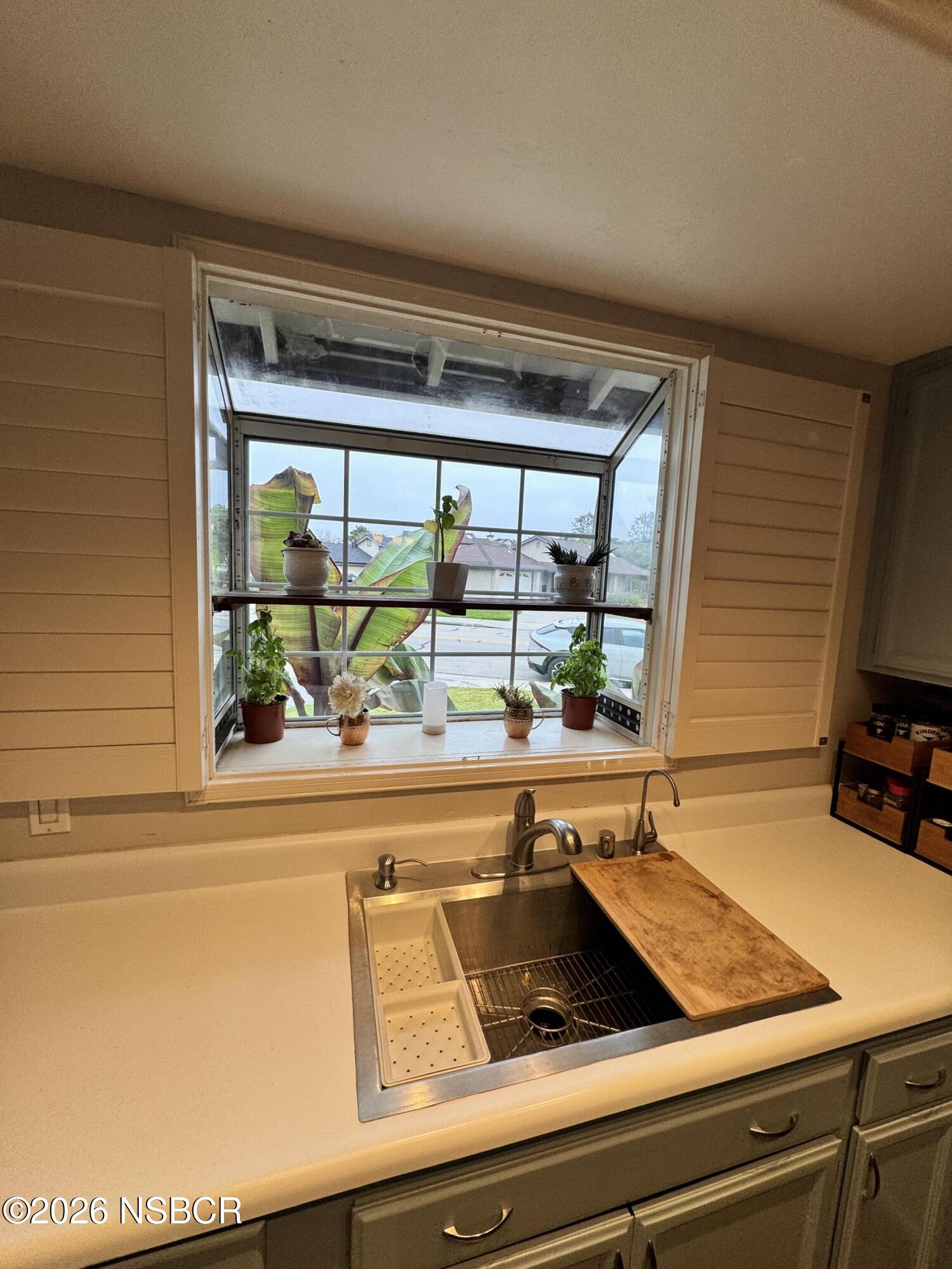 4191 Morning Ridge Road Santa Maria, CA 93455 - Photo 7 of 31 Kitchen