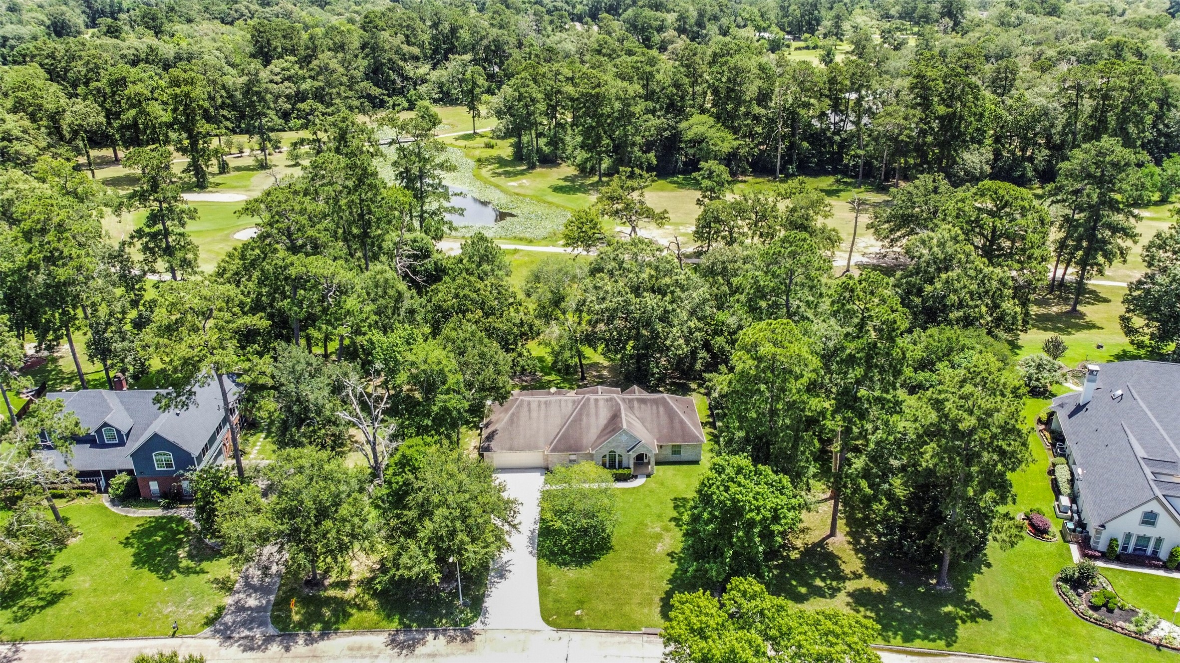 27322 Afton Way Huffman, TX 77336 - Photo 2 of 50 No back neighbors! Only a beautiful golf course view.
