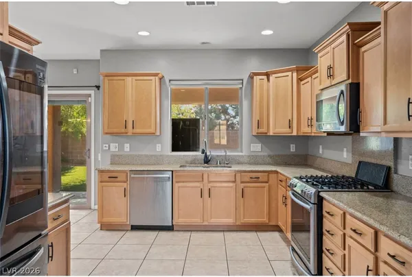 $2,250 | 6151 Moonlight Sonata Avenue, Las Vegas, NV 89122