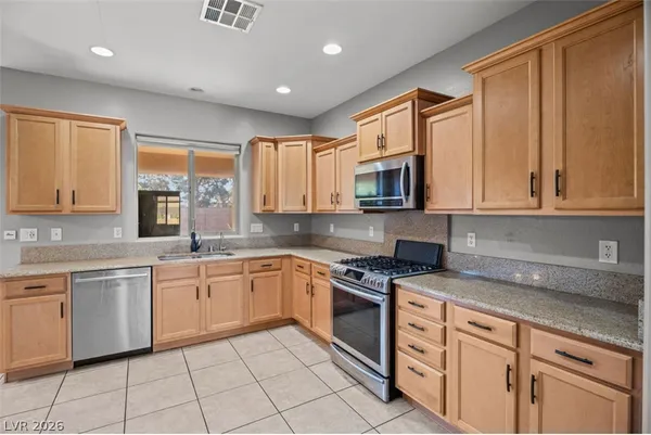 $2,250 | 6151 Moonlight Sonata Avenue, Las Vegas, NV 89122