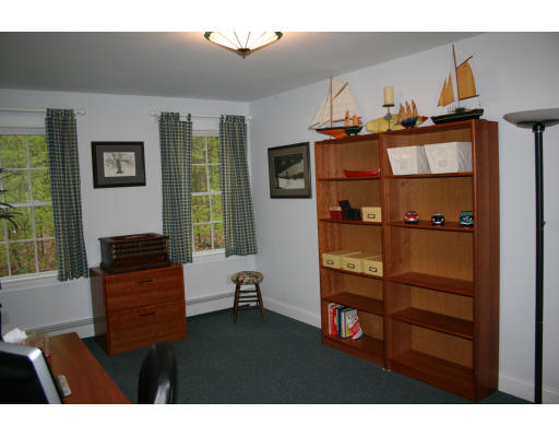 28 Manchaug Road Sutton, MA 01590 - Photo 25 of 29