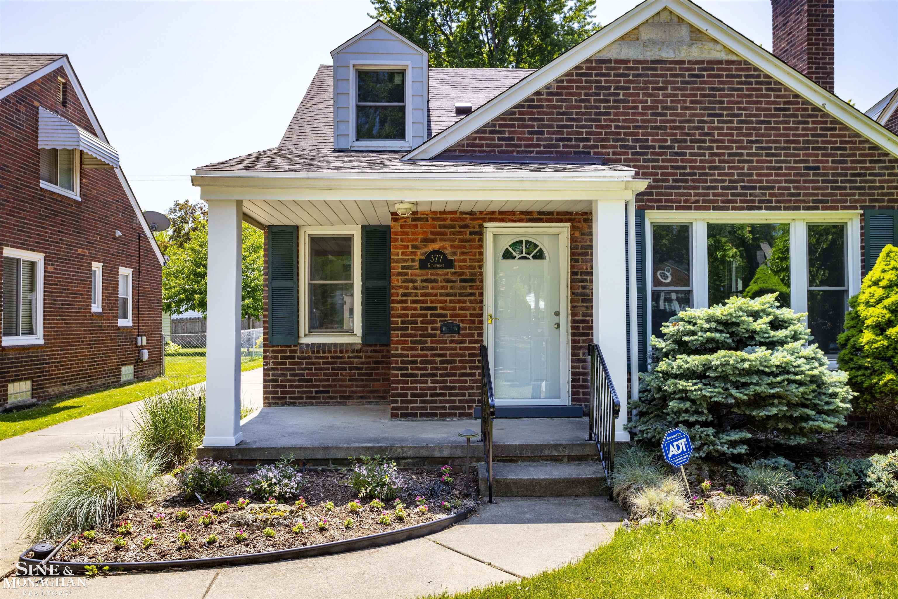 377 Ridgemont Road Grosse Pointe Farms, MI 48236 - Photo 36 of 36