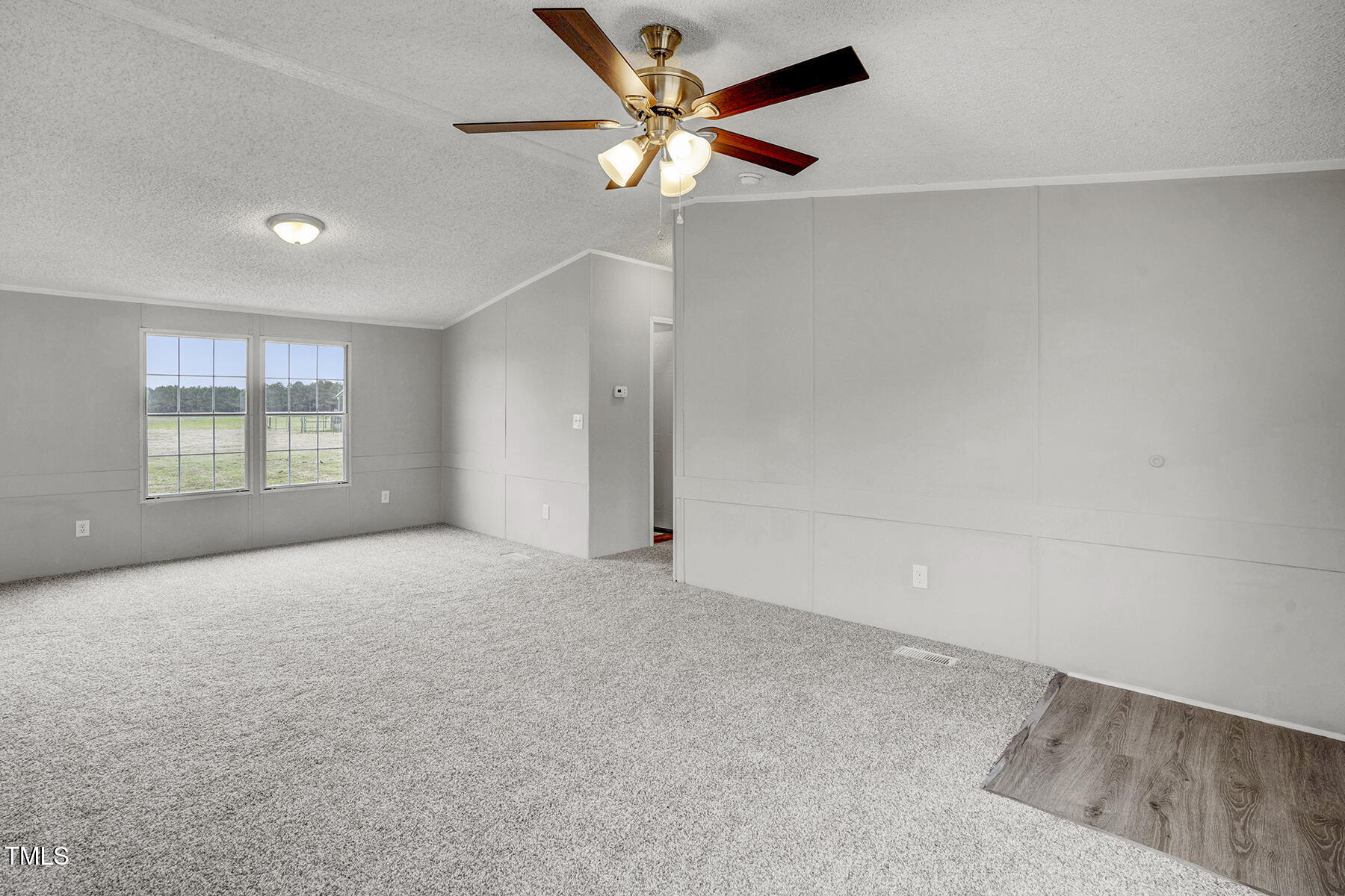 155 Spencer Road Fremont, NC 27830 - Photo 5 of 30 Living Room