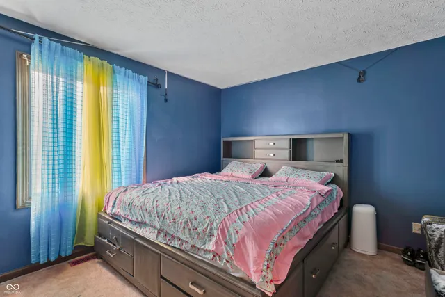 $399,900 | 8031 Edgewood Court, Plainfield, IN 46168