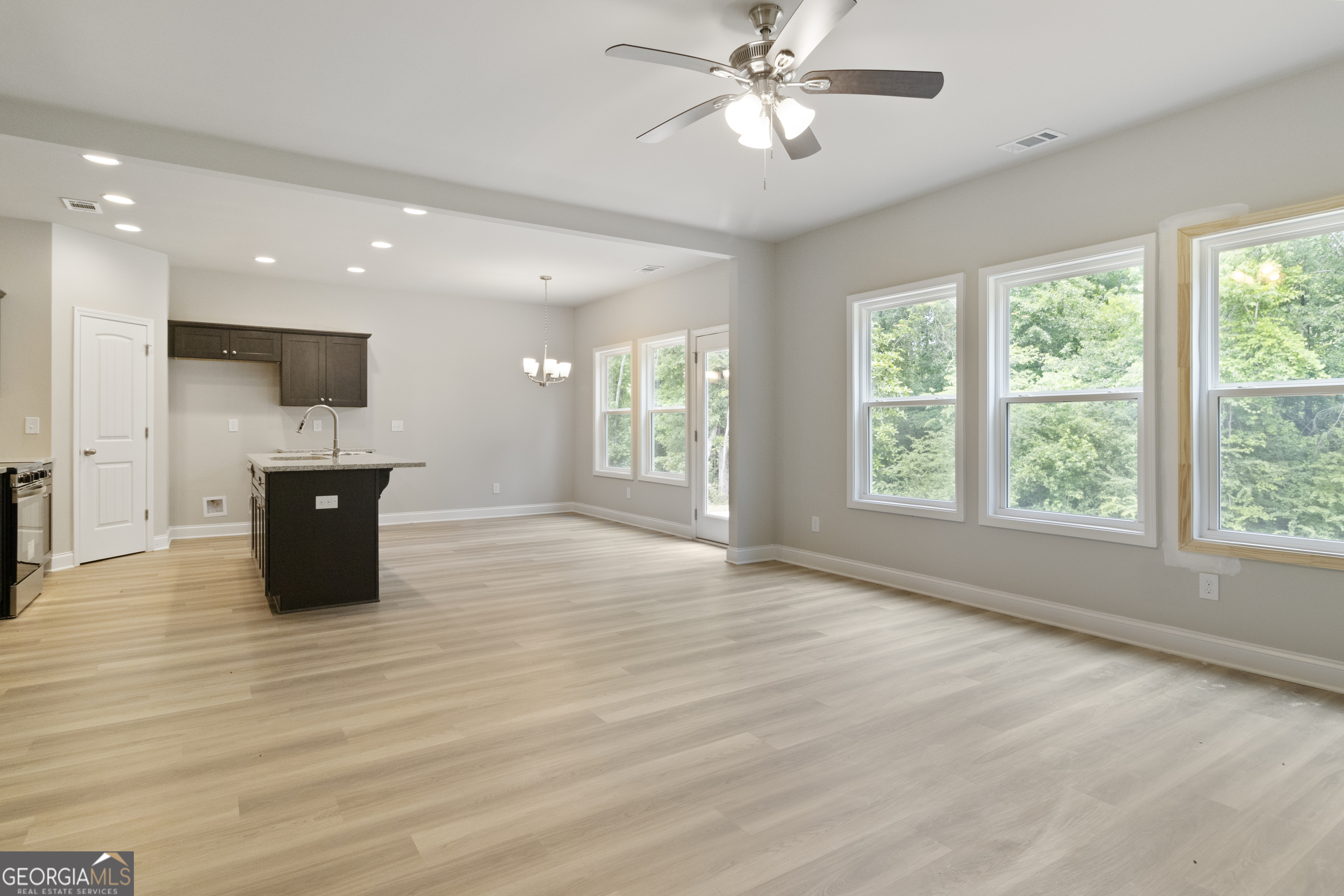 120 Glenview Way Thomaston, GA 30286 - Photo 4 of 23