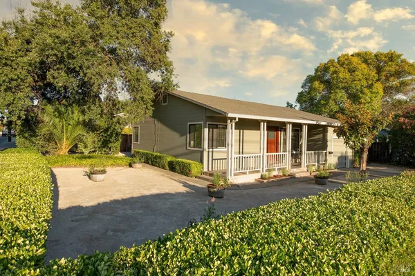 $799,000 | 456 5th Street West, Sonoma, CA 95476