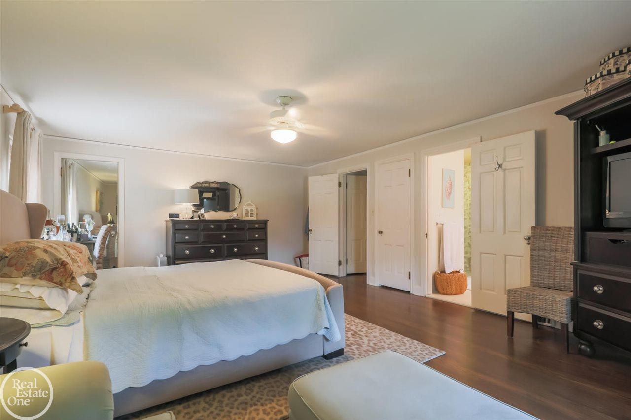 741 Trombley Road Grosse Pointe, MI 48230 - Photo 40 of 63 50041939-39.JPG