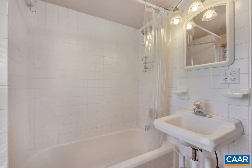 947 Zion Hill Road Keswick, VA 22947 - Photo 20 of 51 Gallery Image 20