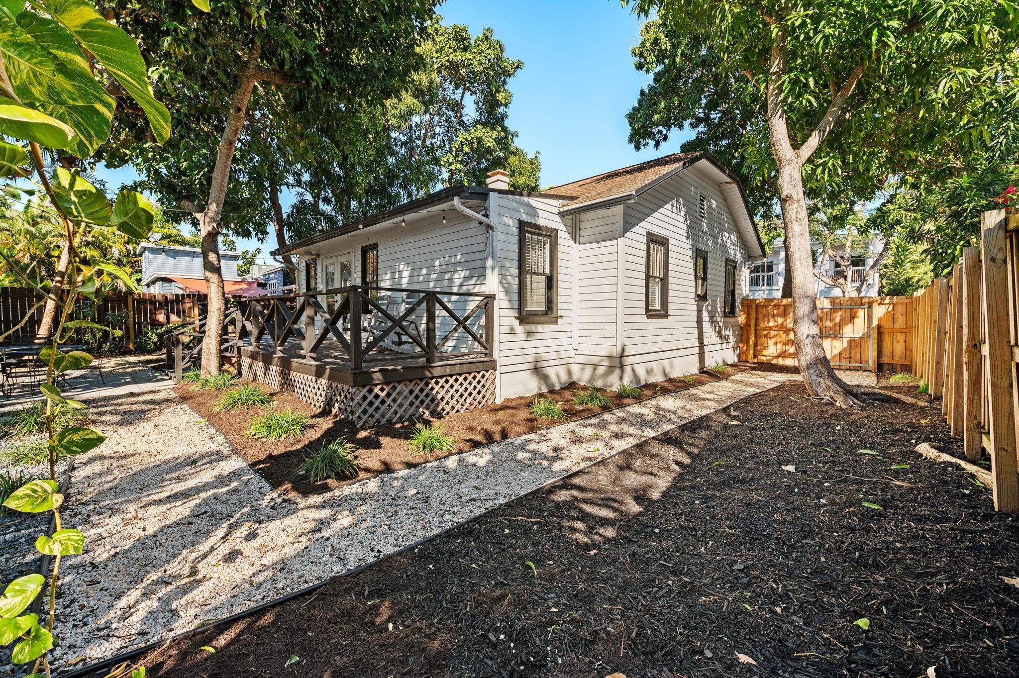 713 Northeast 17th Road Fort Lauderdale, FL 33304 - Photo 20 of 27 Photo 20